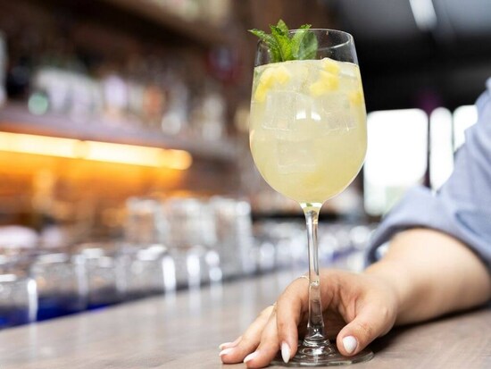 Hugo &amp; Jima Spritz
